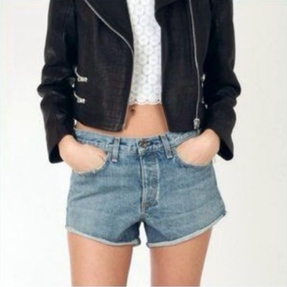 Rag & Bone Anthropologie Distressed Jean Shorts in Huntington Blue, Size 28. EUC